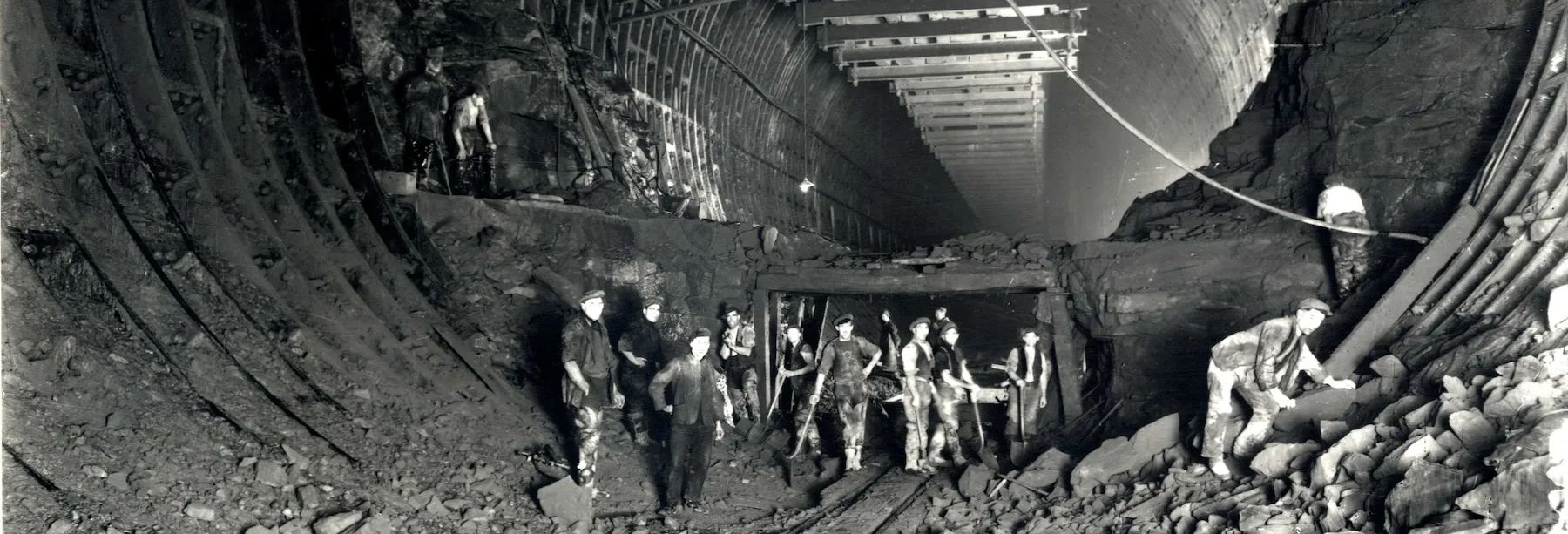 Workers constructing Queensway tunnel